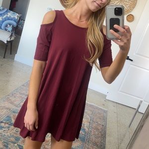 Cold shoulder shift maroon dress